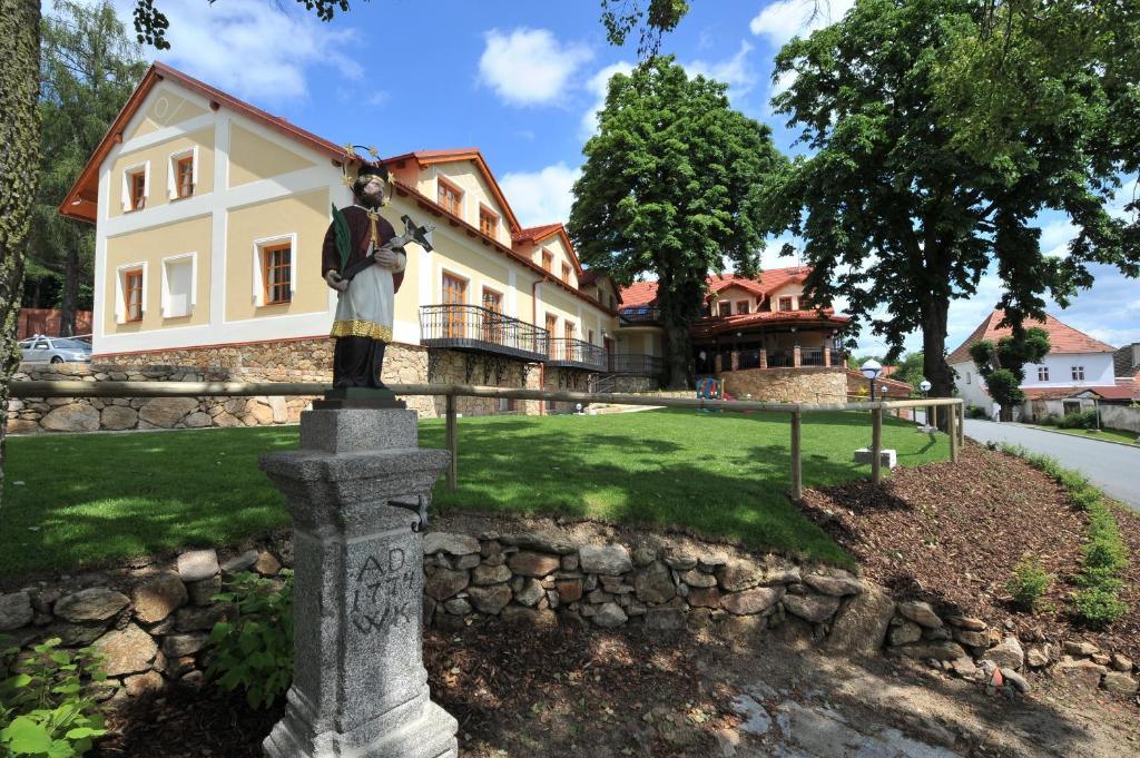 Hotel Gold Chotoviny المظهر الخارجي الصورة